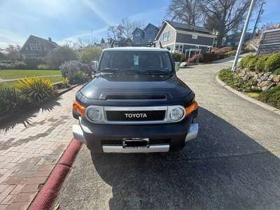 2008 Toyota FJ Cruiser - Sport Utility 2D