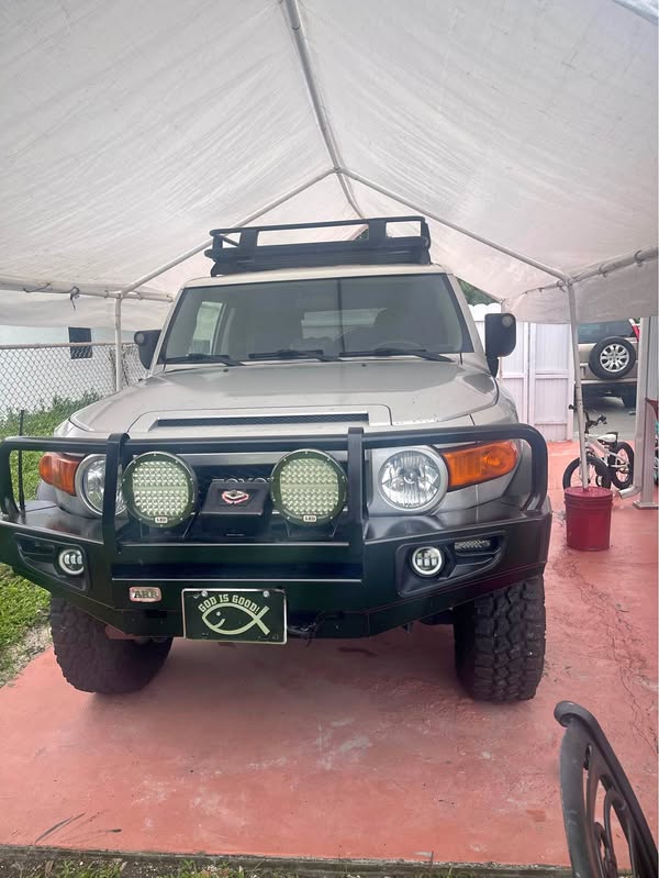 2008 Toyota FJ Cruiser - Sport Utility 2D