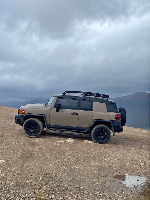 2007 Toyota FJ Cruiser - Sport Utility 2D
