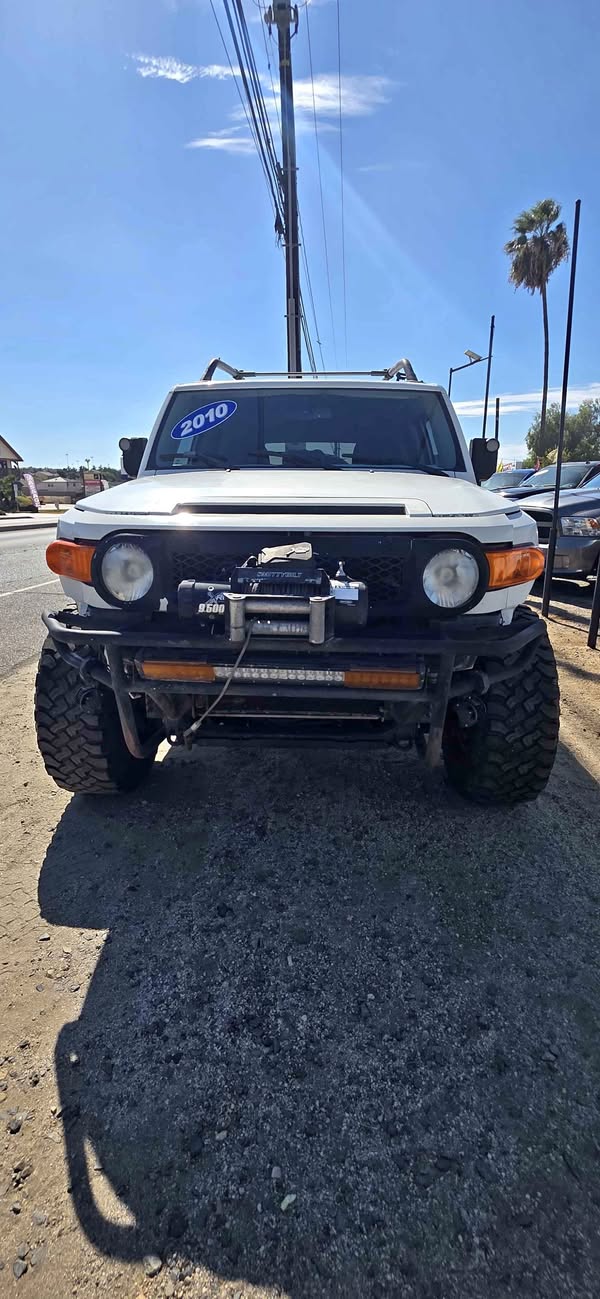 2010 Toyota FJ Cruiser - Sport Utility 2D