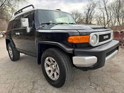 2014 Toyota FJ Cruiser - Sport Utility 2D