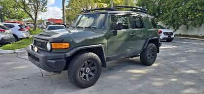 2014 Toyota FJ Cruiser - Sport Utility 2D