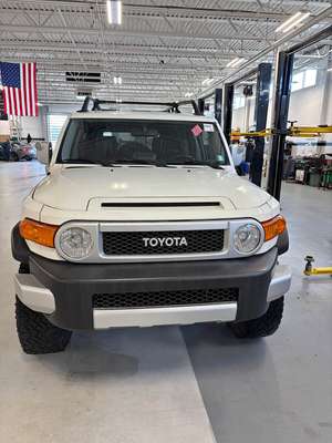 2013 Toyota FJ Cruiser - Base