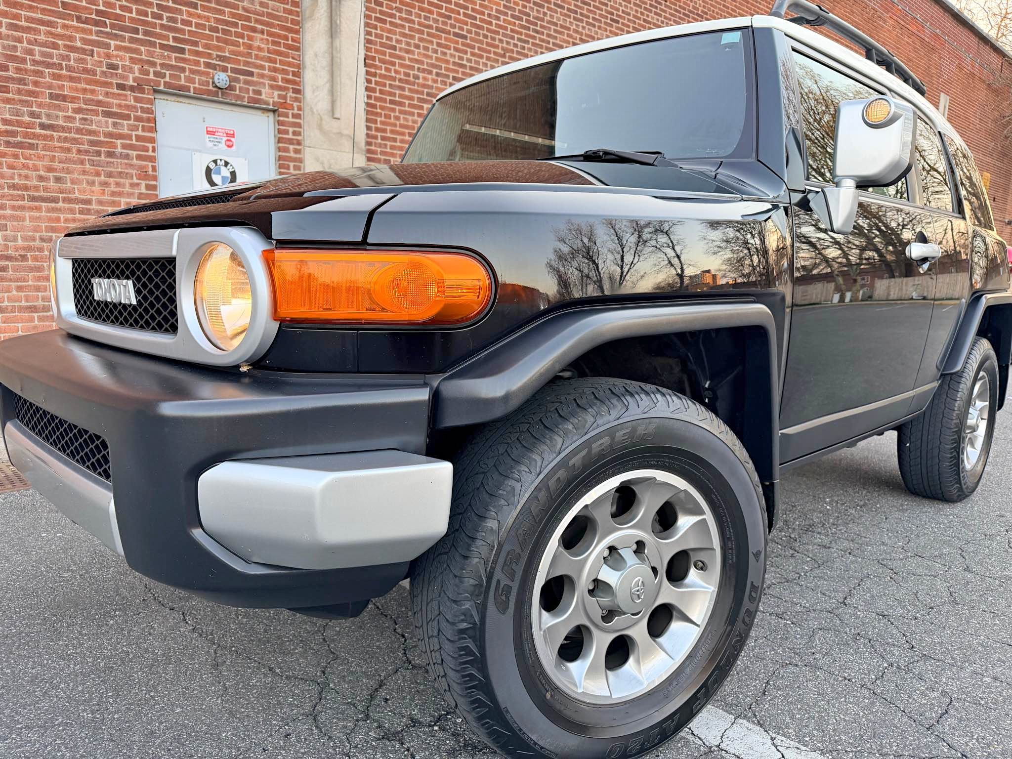 2011 Toyota FJ CRUISER\u203c\ufe0fCLEAN FRAME\u203c\ufe0f\u2705\u2705 - ***FINANCING AVAILABLE***