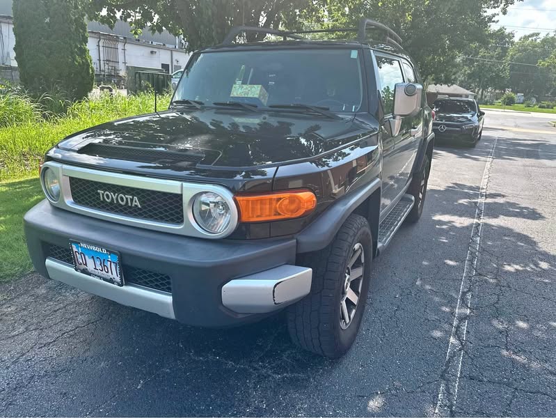 2008 Toyota FJ Cruiser - Sport Utility 2D