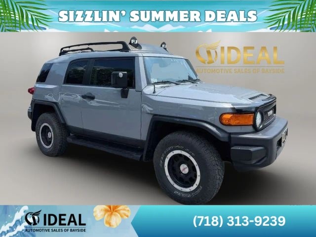 2013 Toyota FJ Cruiser Sport Utility 2D
