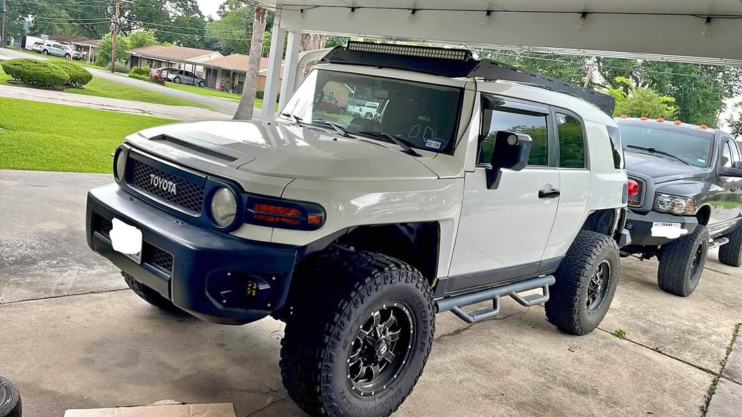 2008 Toyota FJ Cruiser - 4x4