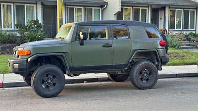 2008 Toyota FJ Cruiser - Sport Utility 2D