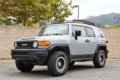 2013 Toyota FJ Cruiser - Sport Utility 2D