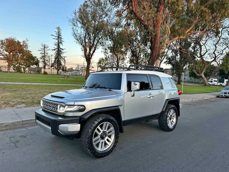 2007 Toyota FJ Cruiser - Sport Utility 2D