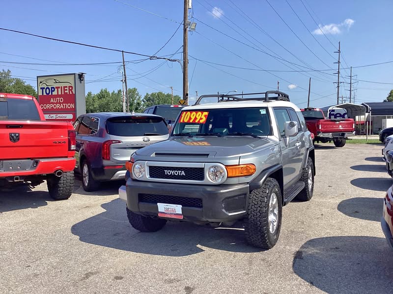 2010 Toyota FJ Cruiser - Sport Utility 2D