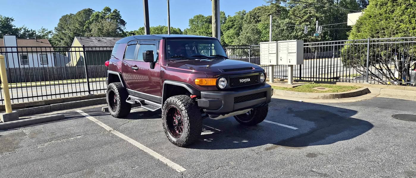 2007 Toyota FJ Cruiser - Sport Utility 2D