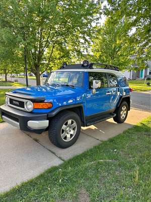 2008 Toyota FJ Cruiser - Sport Utility 2D