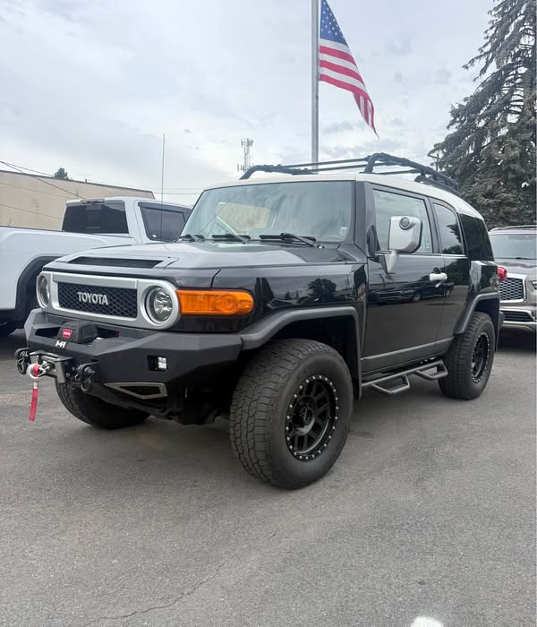 2014 Toyota FJ Cruiser - Sport Utility 2D