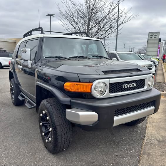 2010 Toyota FJ Cruiser - 4X4