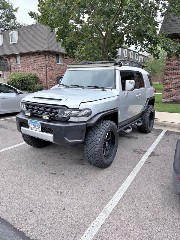 2008 Toyota FJ Cruiser - Sport Utility 2D