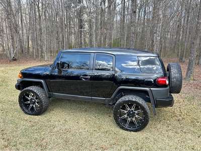 2012 Toyota FJ Cruiser - Sport Utility 2D