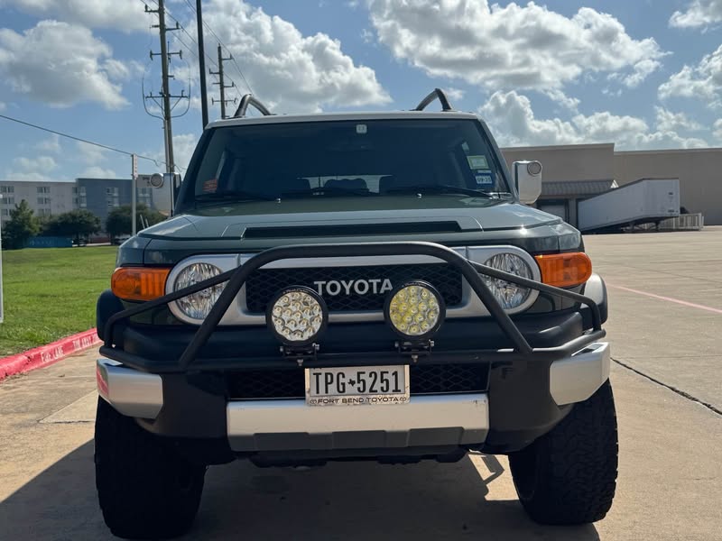 2014 Toyota FJ Cruiser - Sport Utility 2D