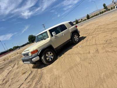 2008 Toyota FJ Cruiser - 4x4