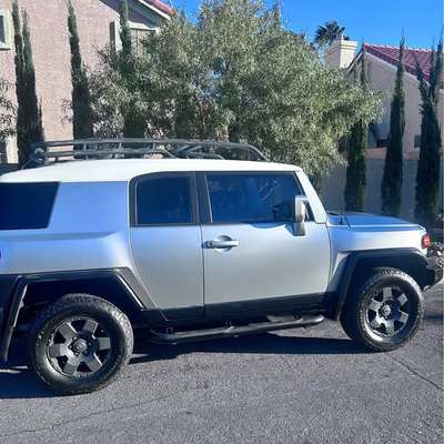 2007 Toyota FJ Cruiser - Sport Utility 2D