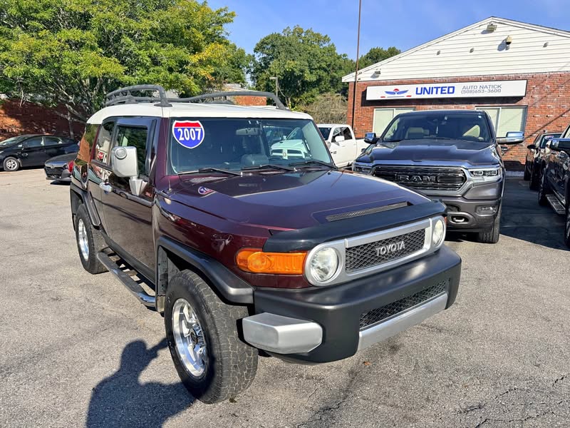 2007 Toyota FJ Cruiser - Sport Utility 2D