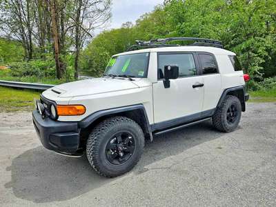 2008 Toyota FJ Cruiser - Sport Utility 2D