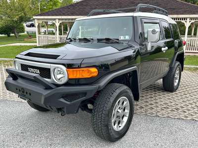 2013 Toyota FJ Cruiser - Sport Utility 2D