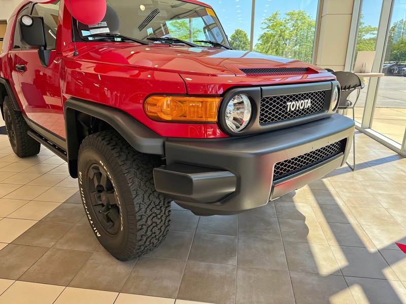 2012 Toyota FJ Cruiser - Sport Utility 2D