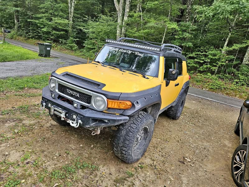 2007 Toyota FJ Cruiser - Sport Utility 2D