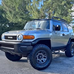 2010 Toyota FJ Cruiser Sport 2D 4WD