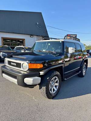2014 Toyota FJ Cruiser - Sport Utility 2D