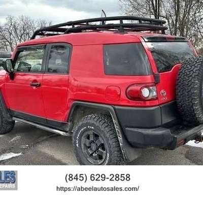 2012 Toyota FJ Cruiser Sport Utility 2D