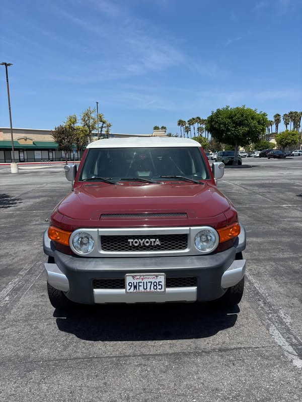 2008 Toyota FJ Cruiser - Sport Utility 2D