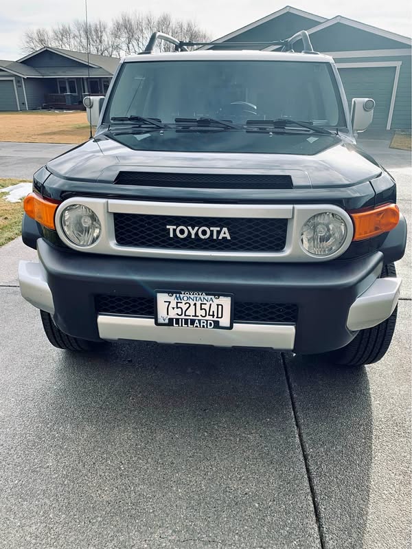 2014 Toyota FJ Cruiser Sport Utility 2D