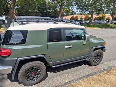 2010 Toyota FJ Cruiser - Sport Utility 2D