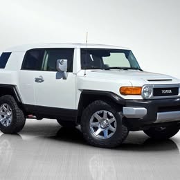 2014 Toyota  FJ Cruiser 4WD w\/ Upgrade Package