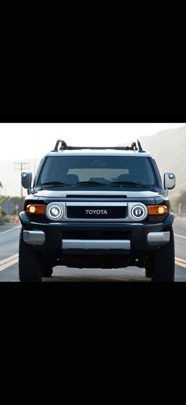 2007 Toyota FJ Cruiser - Sport Utility 2D