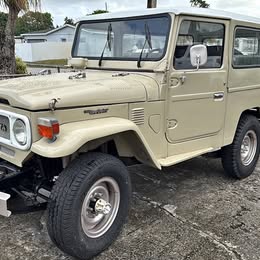 1972 Toyota FJ40 LAND CRUISER