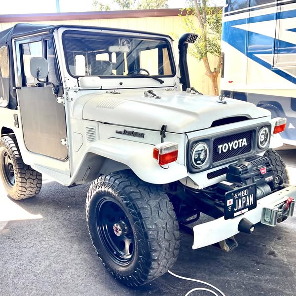 1980 Toyota fj40 land cruiser