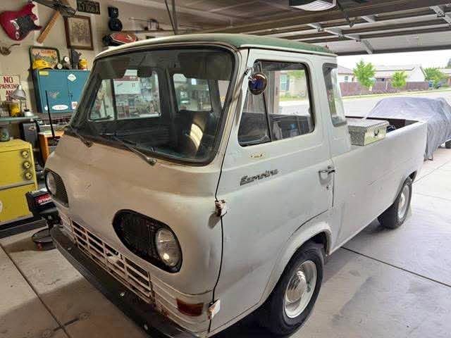 1961 Ford Econoline - Cutaway