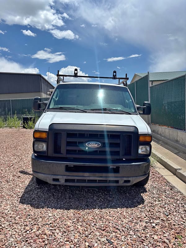 2010 Ford Econoline E150 Cargo - Van