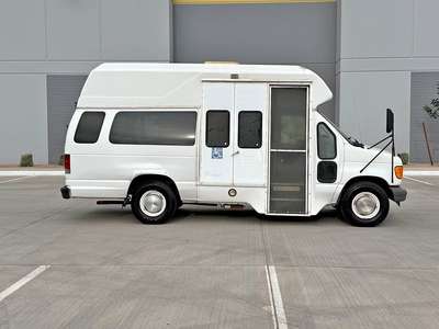 2003 Ford e350 econoline shuttle bus - VANLIFE CONVERSION