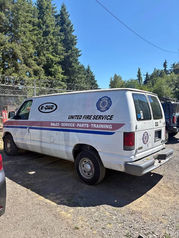2004 Ford Econoline E150 Cargo