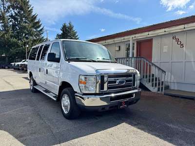2010 Ford Econoline E350 Super Duty Passenger - Van