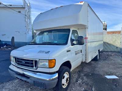 2007 Ford econoline box