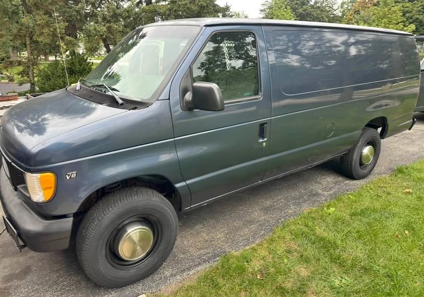 1998 Ford Econoline E350 Cargo - Extended Van