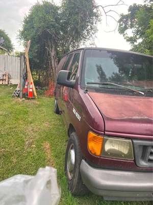 2005 Ford Econoline - Van
