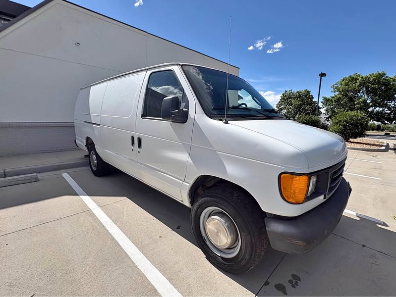 2003 Ford Econoline E350 Cargo - Extended Van