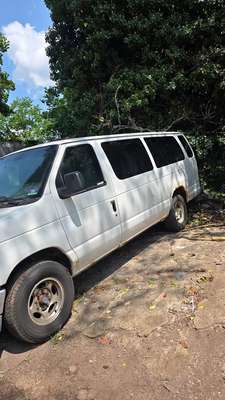 2008 Ford Econoline E350 Super Duty Passenger - Van