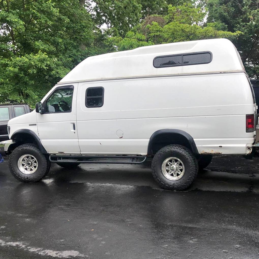2003 Ford Econoline E350 Super Duty Passenger - Extended Van